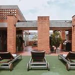 Travelers Orange Suites