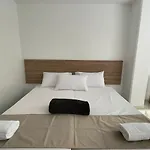 Hotel Sie7E Express