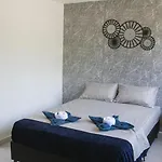 Habitacion 101 Con Bano Privado En Laureles-Estadio