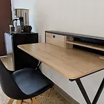Habitacion Privada En El Poblado. Lo Mejor De Medellin Muy Cerca