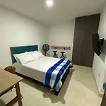 Hola Med