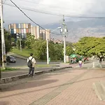 Magnifica casa con estupendas vistas a la ciudad.
