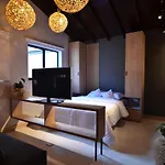 Oasis Apartments