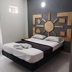 Hotel Suite 66