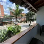 Apartamento Loft A Media Cuadra De La Estacion Floresta