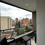 Laureles-Estadio!Modern Flat,Toulouse 402