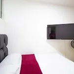 Apartamento Renovado Cerca De Estadio 4