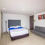 Close To The Santa Fe Mall In Poblado 207