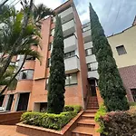 Laureles Best Location With Jacuzzi And Ac