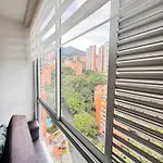 Apartamento Poblado En La Zona Rosa De Medellin