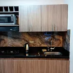 Apartaestudio - Laureles 103 Lycaste
