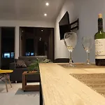 Apartamento Amplio Y Moderno