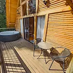 Hermosa Cabaña tipo chalet en Santa Elena