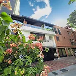 Modern Central Apt Laureles Medellin With 3 Acs