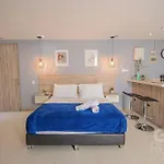 Charming Decor & Stunning Views Green Poblado