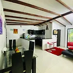 Campo Valdes Park Hostel