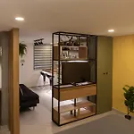 Apartaestudio Con Aire Acondicionado Moderno