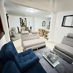 Exclusivo Apartamento Laureles
