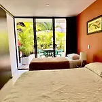 Casa Kiwi Hostel