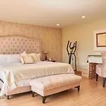 Amazing Ph In Poblado 5Bd & Heated Pool!