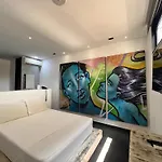 Graffity Hotel Med