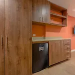 El Tesoro Escape Modern & Cozy Room 303