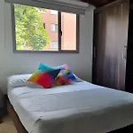 Apartamentos Urban Host En La 70