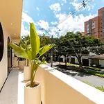 Casa Fiora Laureles