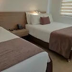 Hotel Lomas 10 Medellin By Dico