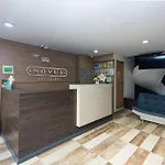 Novus Laureles