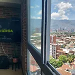 Penthouse Rooftop Terrace Gem In The Sky-Laureles