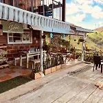 Selene Hostal Coworking Cafe