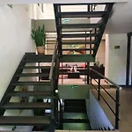 Aparta Hotel Montes La 70 Medellin