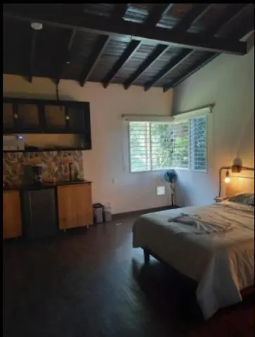 Loft Asequible En El Barrio Del Poblado Frn108 By Roots Rentals