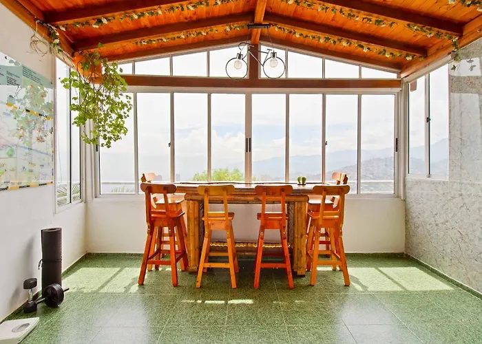 Magnifica casa con estupendas vistas a la ciudad.