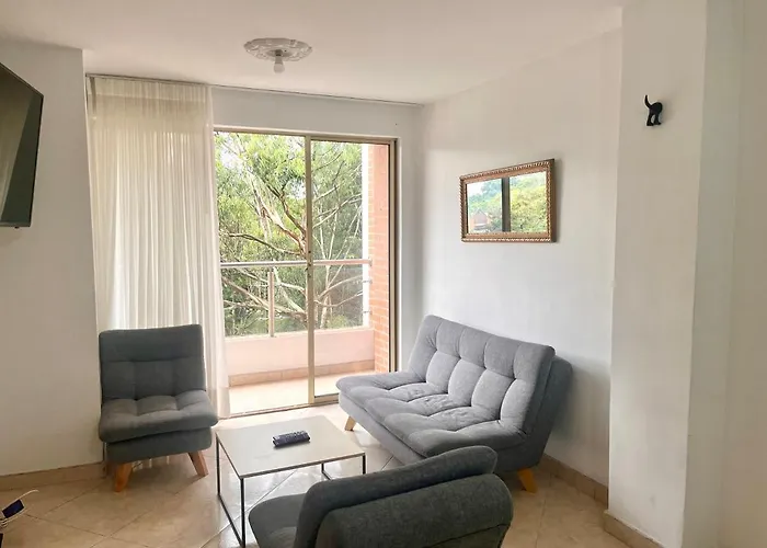 Hermoso Apartamento Ubicado en Medellín-2