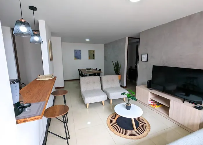 Apartamento Completo Poblado - Ubicacion Central Con Parqueadero