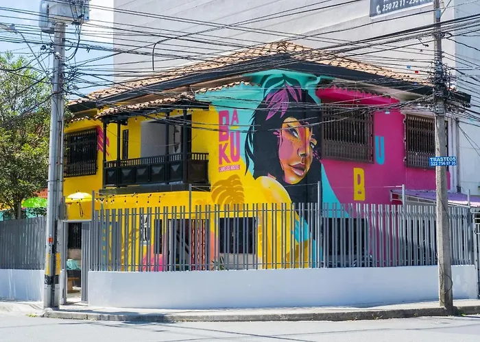 Baku Laureles Hostel
