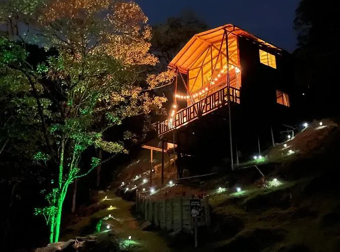 Bamboo Lodge, Vista Privilegiada A Las Montanas