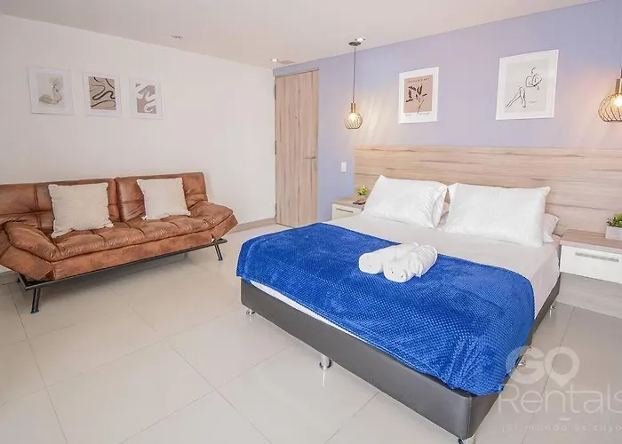Charming Decor & Stunning Views Green Poblado