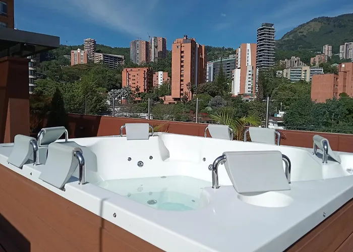 Hotel Lomas 10 Medellin By Dico