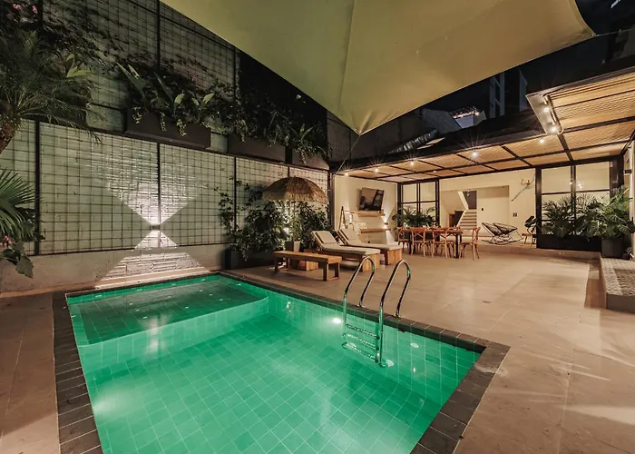 10A House Pool Provenza