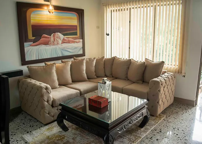Hermoso Apartamento Poblado - Manila