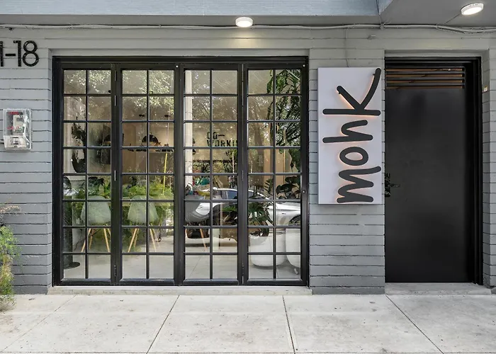 Mohk Boutique By Housy Host