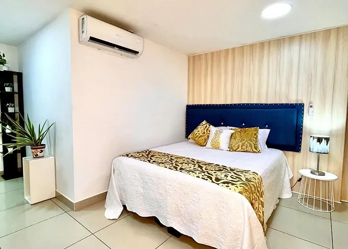 Digital Nomads, Everything Close Ac Wi-Fi Fast