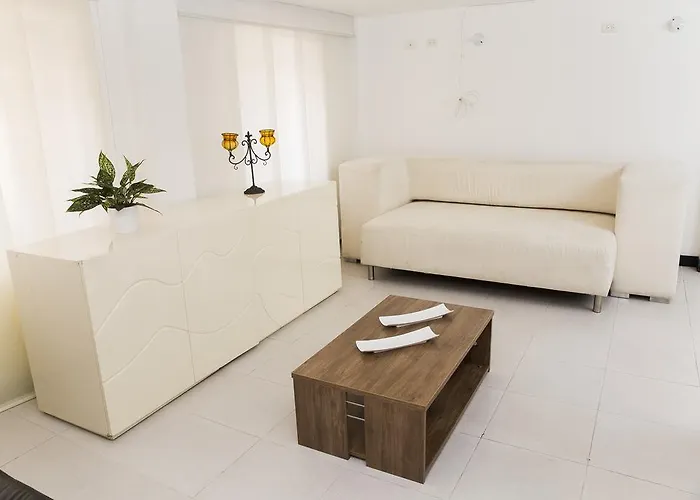 Palmar De Laureles By Nomad Guru