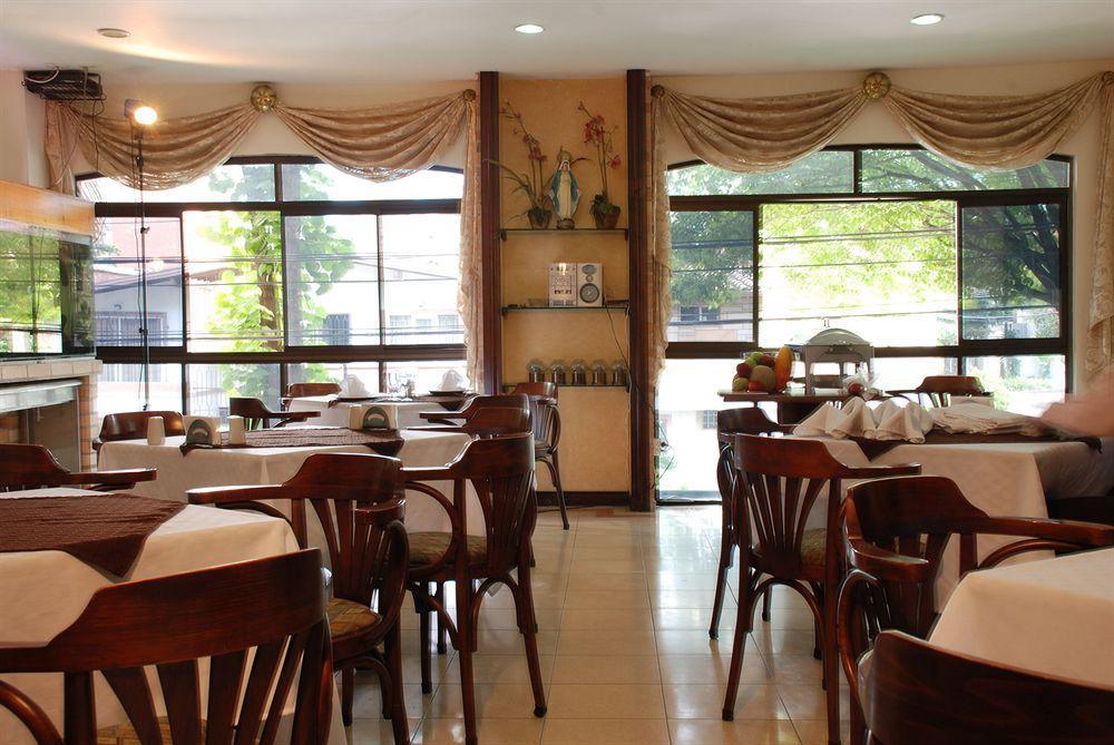 Estadio Real Hotel 3*