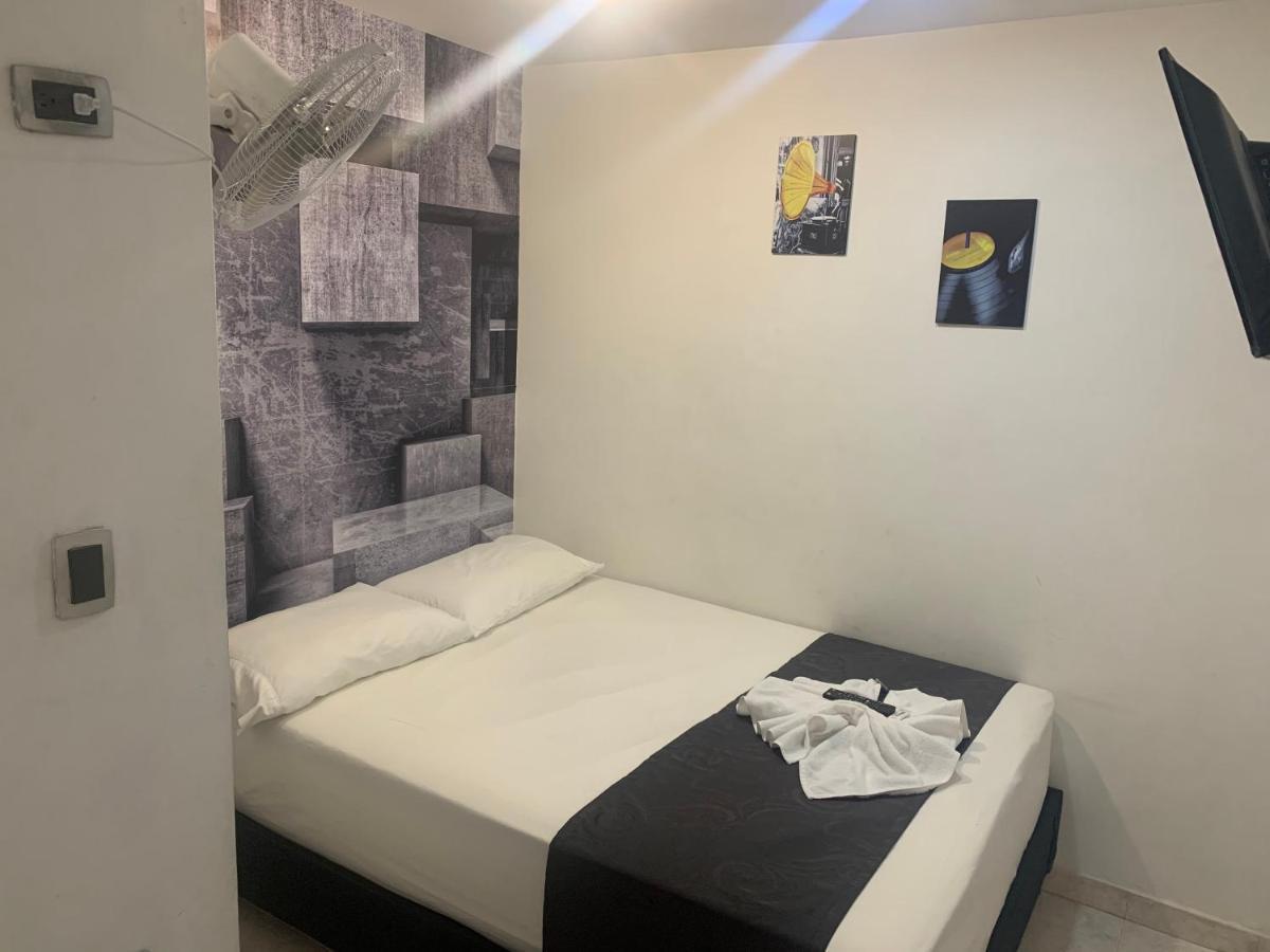 Hotel Jardin De La Castellana *
