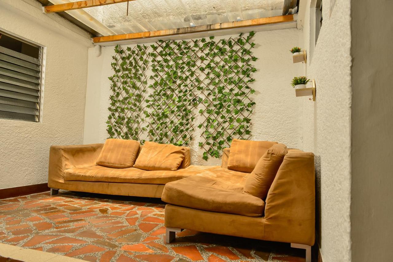 Prado Hostal