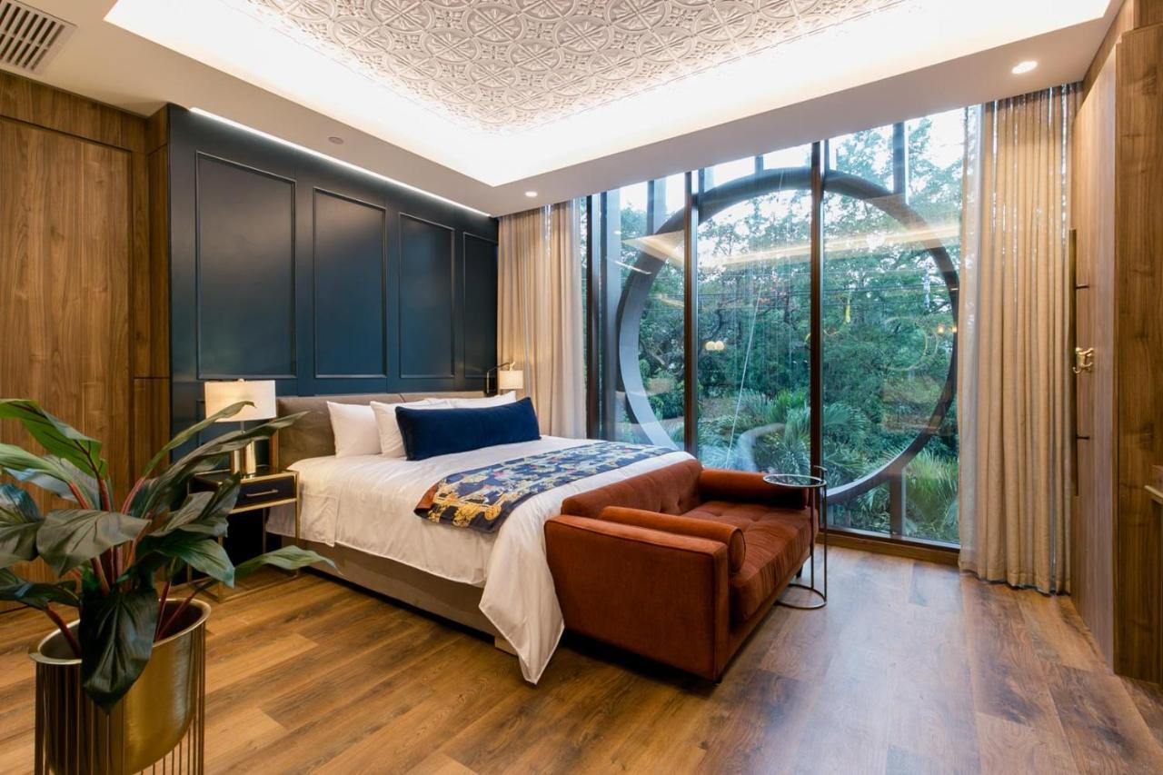 Marquee Hotel 5*